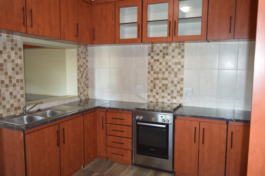 6 Bedroom Property for Sale in Flamwood North West